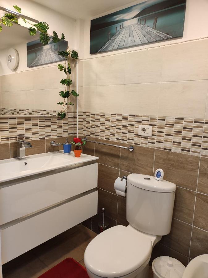 Robert Holiday Apartment คาตาเนีย ภายนอก รูปภาพ