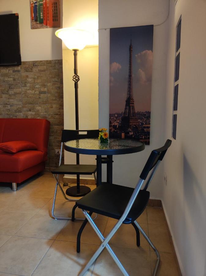 Robert Holiday Apartment คาตาเนีย ภายนอก รูปภาพ