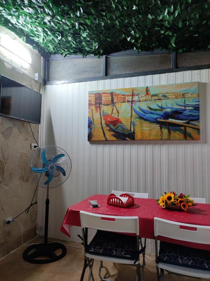 Robert Holiday Apartment คาตาเนีย ภายนอก รูปภาพ